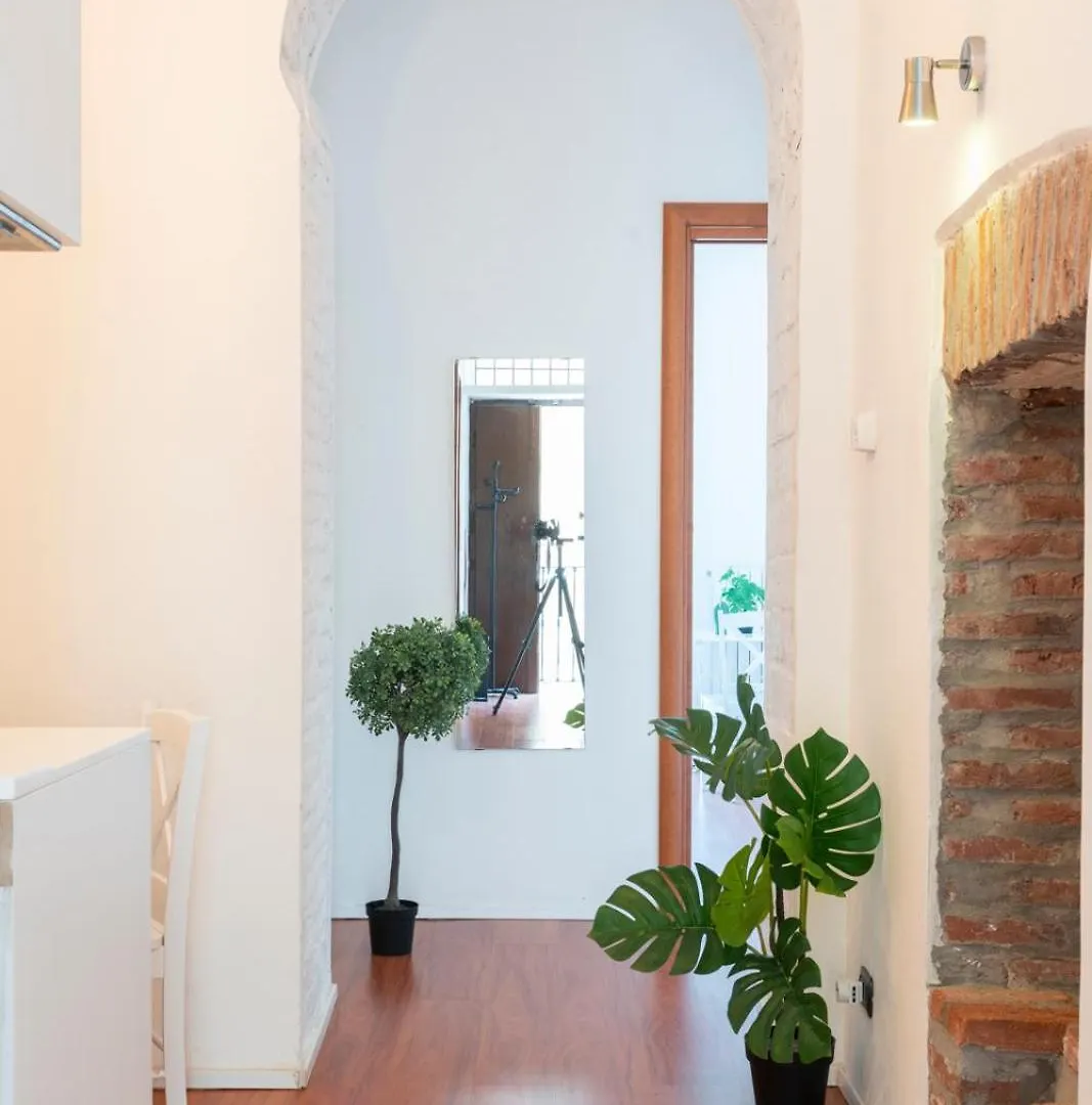 Cozy & Happy Flat In Milan Downtown Apartment